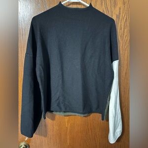 🔥Modern Citizen White Olive and Black Sweater Size Medium Women